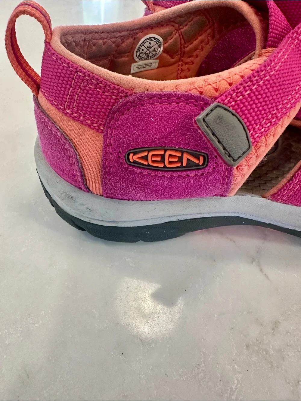 KEEN Newport H2 Big Girls Size 5 Pink Hiking Sandals Water Shoes